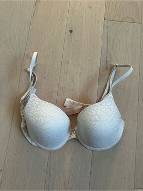 PINK Victoria's Secret Bra